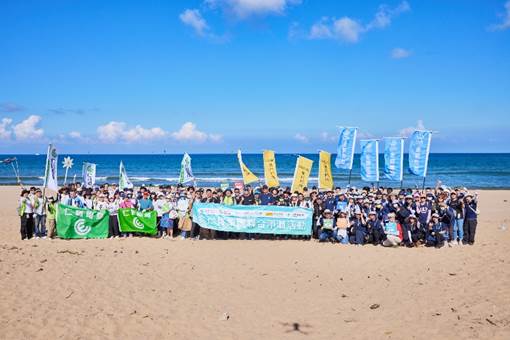 一張含有 戶外, 天空, 海灘, 水 的圖片
AI 產生的內容可能不正確。